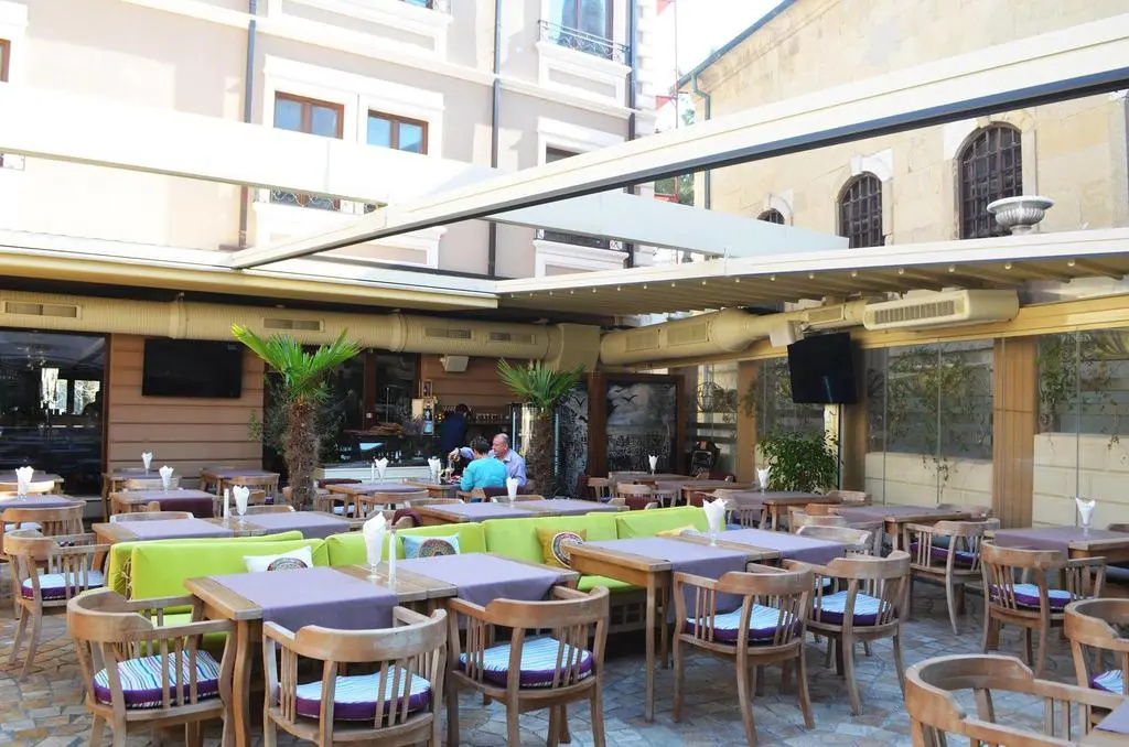 Peninsula Boutique Hotel