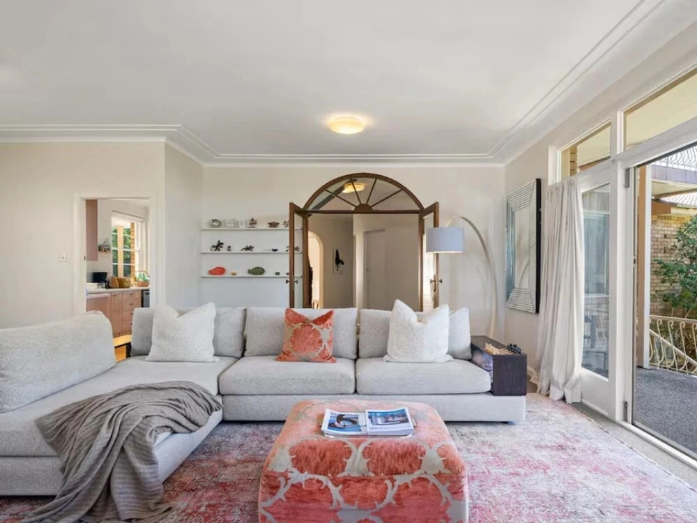 Spacious Family Home With Iconic Views