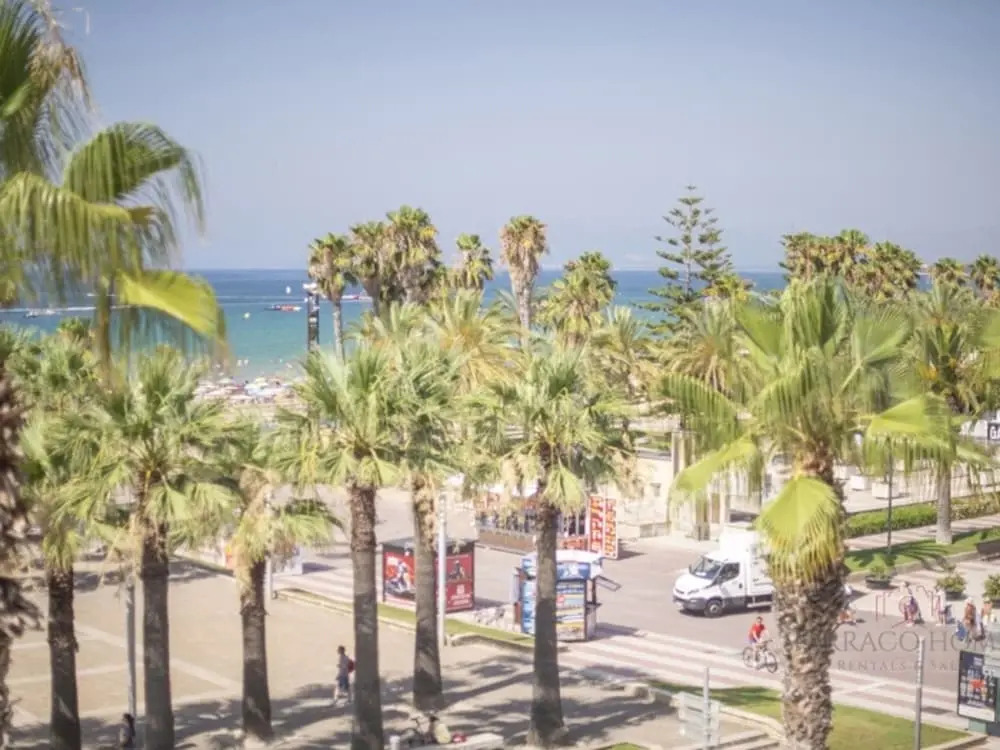 Th71 Apartamento en Primera Linea en Salou