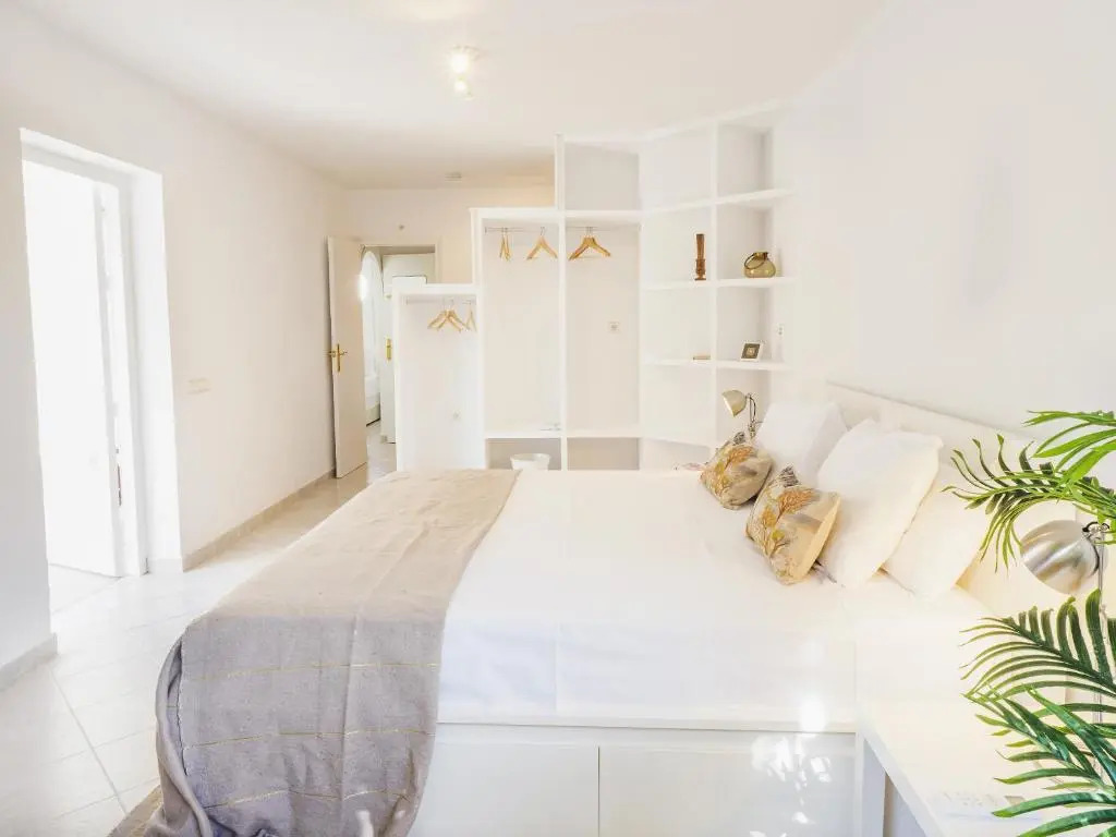 Cubo's Beach House Comfy Sun