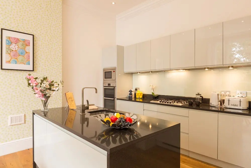 Urban Chic - Bayswater