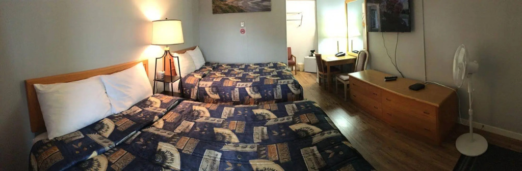 Port-O-Call Inn