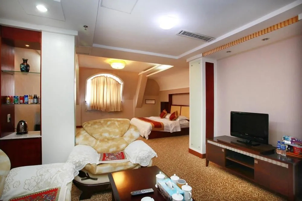 Golden Beach Garden View Hotel