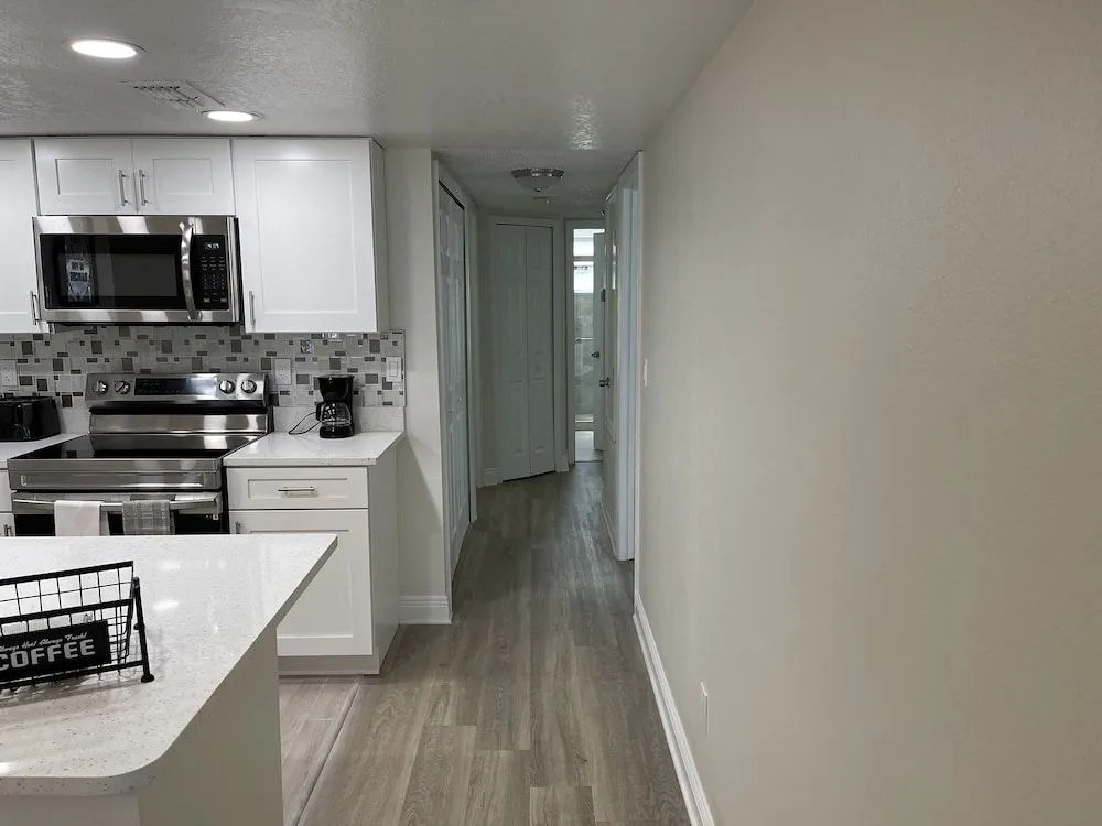 Modern Luxury Apartment Close Disney