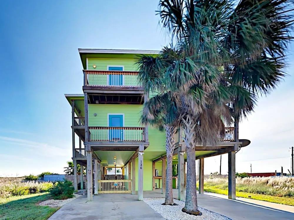 Gulf-View Duplex Steps to the Beach by RedAwning