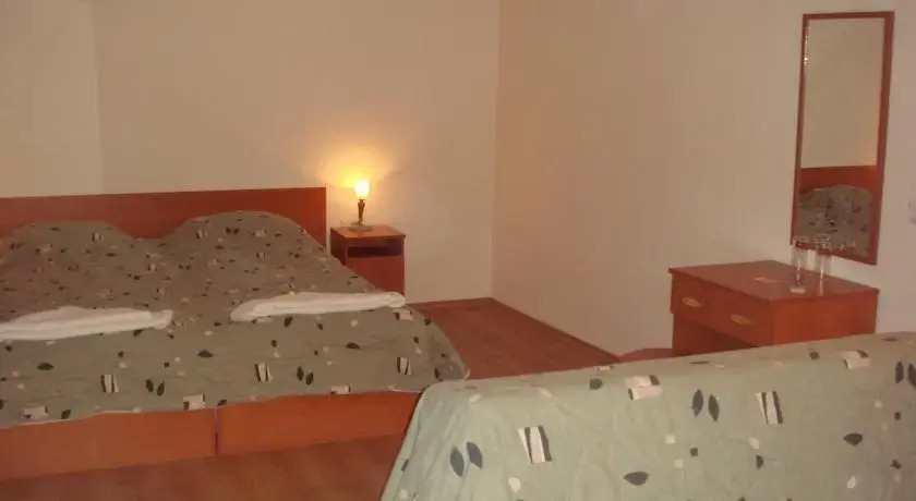 Family Hotel Central