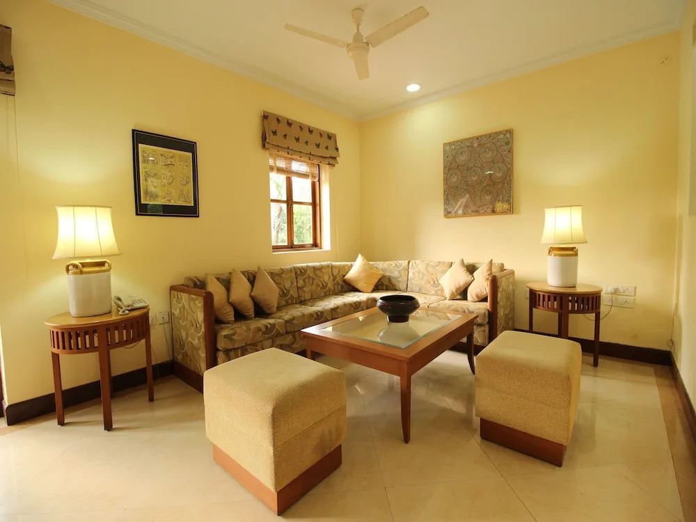 OYO 14573 Home Sunset View 1BHK Betalbatim