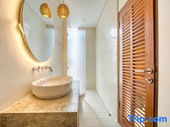 Sunset Serenity 2BR Villa W/Private Pool Near GWK - A Luxury Private Villa By Balinest Villas