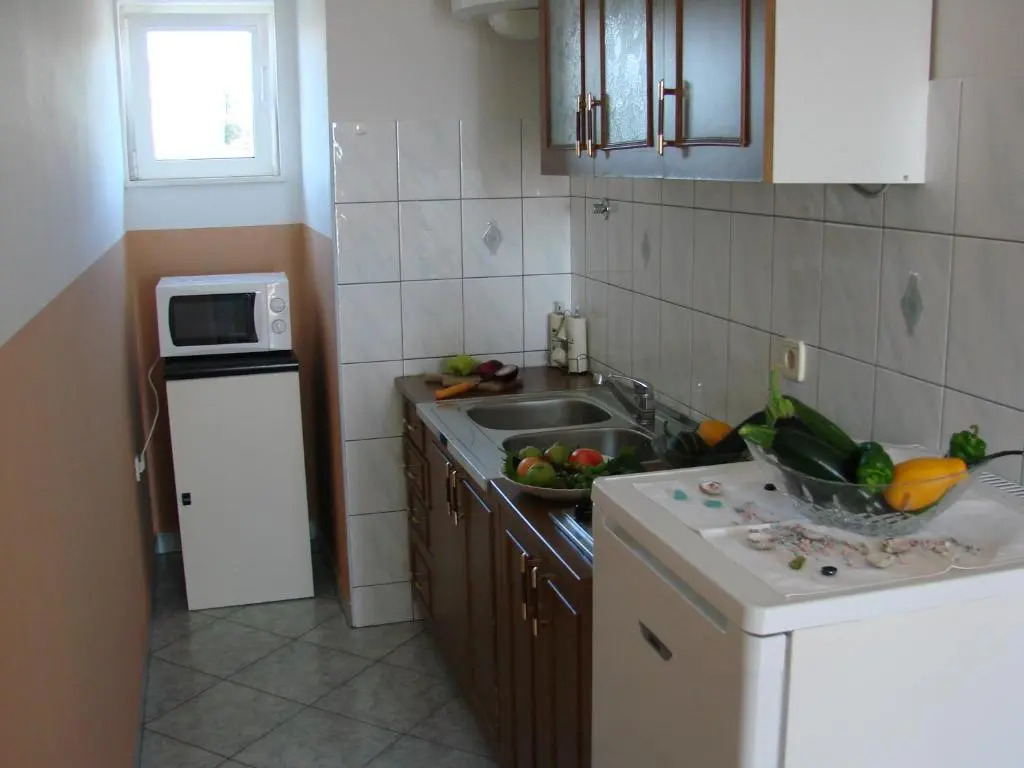 Rasin Apartments