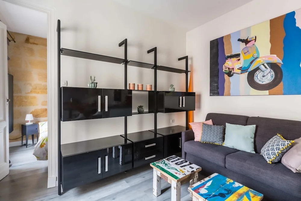 Beautiful Flat Near Grand Theatre for up to 4 Guests