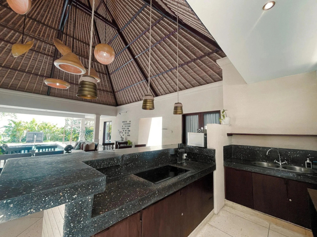 Aruni Bali Jimbaran Boutique Villa