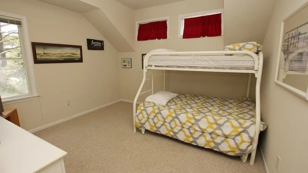 A Lighthouse Tail - 3 Br Home