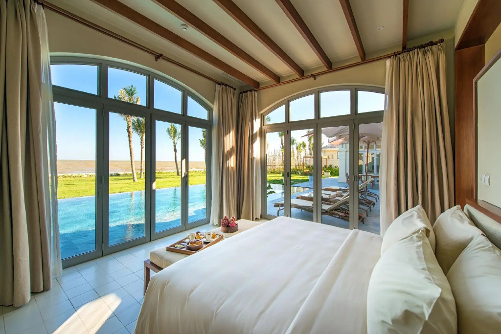FLC Luxury Hotel Samson