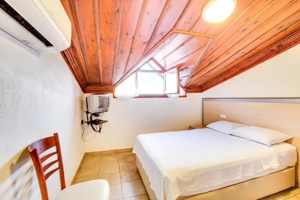 Feron Hotel