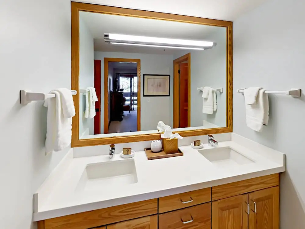 1585 Empire Avenue Condo Unit 303