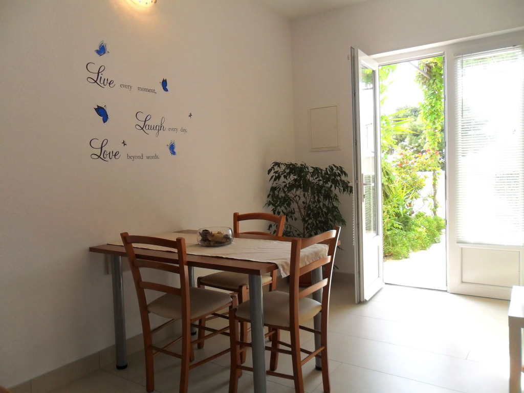 Apartments Pera