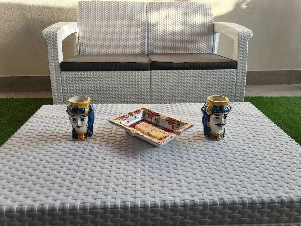 "La città delle 100 sculture" B&B BcenS con parcheggio privato e trasfert H24 - Belpasso - Etna