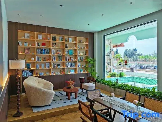Huidong Xunliao Bay Flower Three Seasons Sea Cloud House B&B
