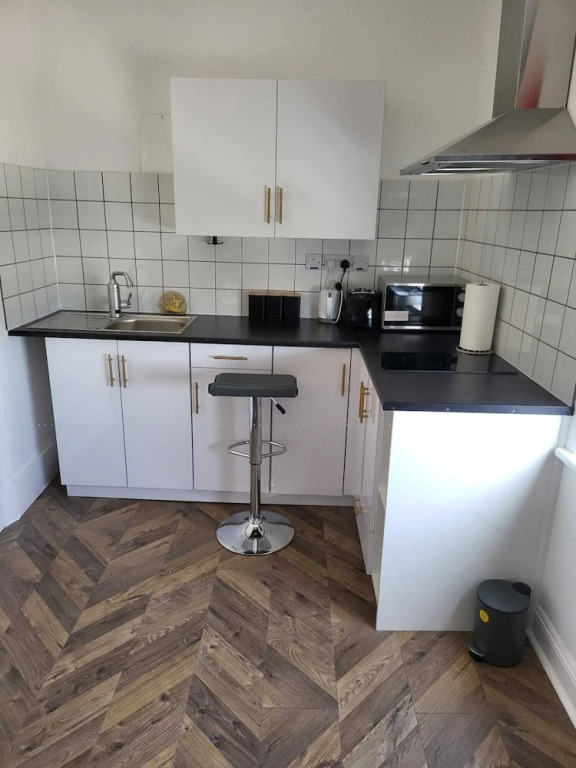 Lovely Double Room in a Flat