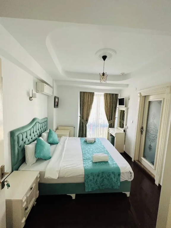 L&P Mai̇son Hotel