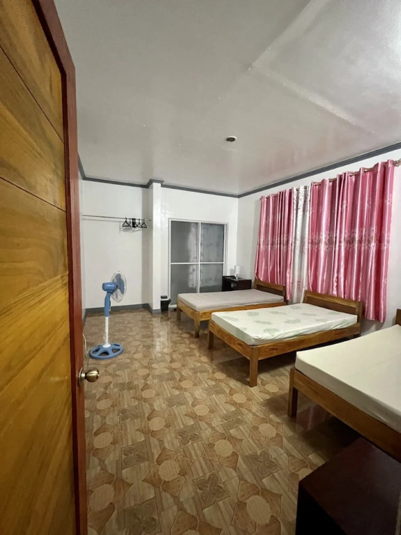 RedDoorz at Lao Singuan Homestay