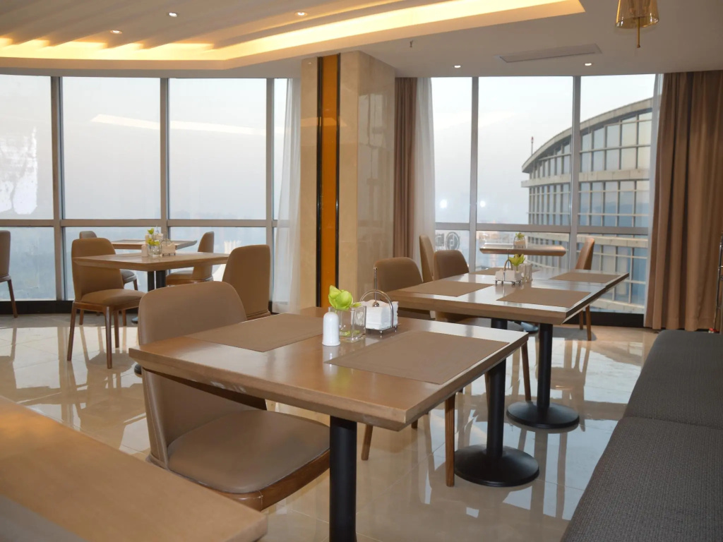 Nanning Champs Elysees Hotel