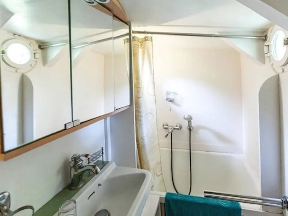 Boat For Guest