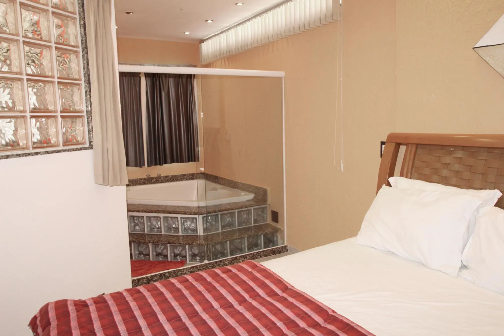 Pineapples F1137 Copacabana Elegant Penthouse