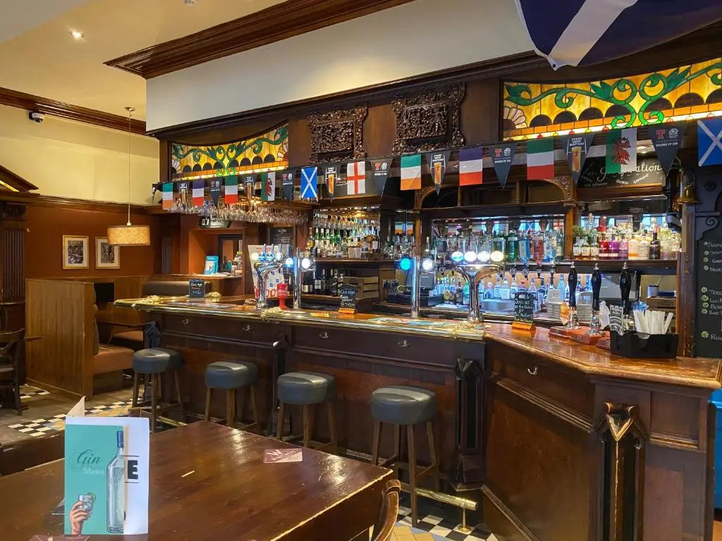 The Globe Inn