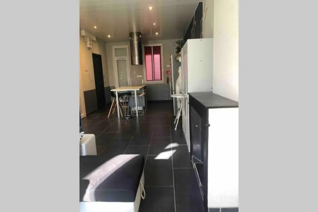 T4 spacieux dans quartier le plus animé de Perpignan idéal pour visa pour l’image