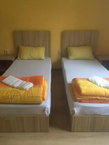 Hostel 123