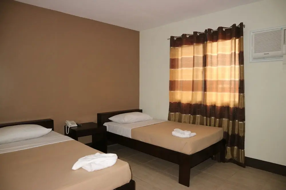 Gateway 21 Hotel and Dormitel