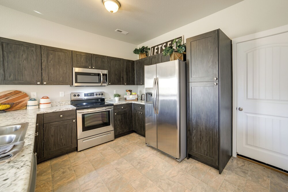 Colorado Springs Family Home ~ 10 Mi to Downtown!