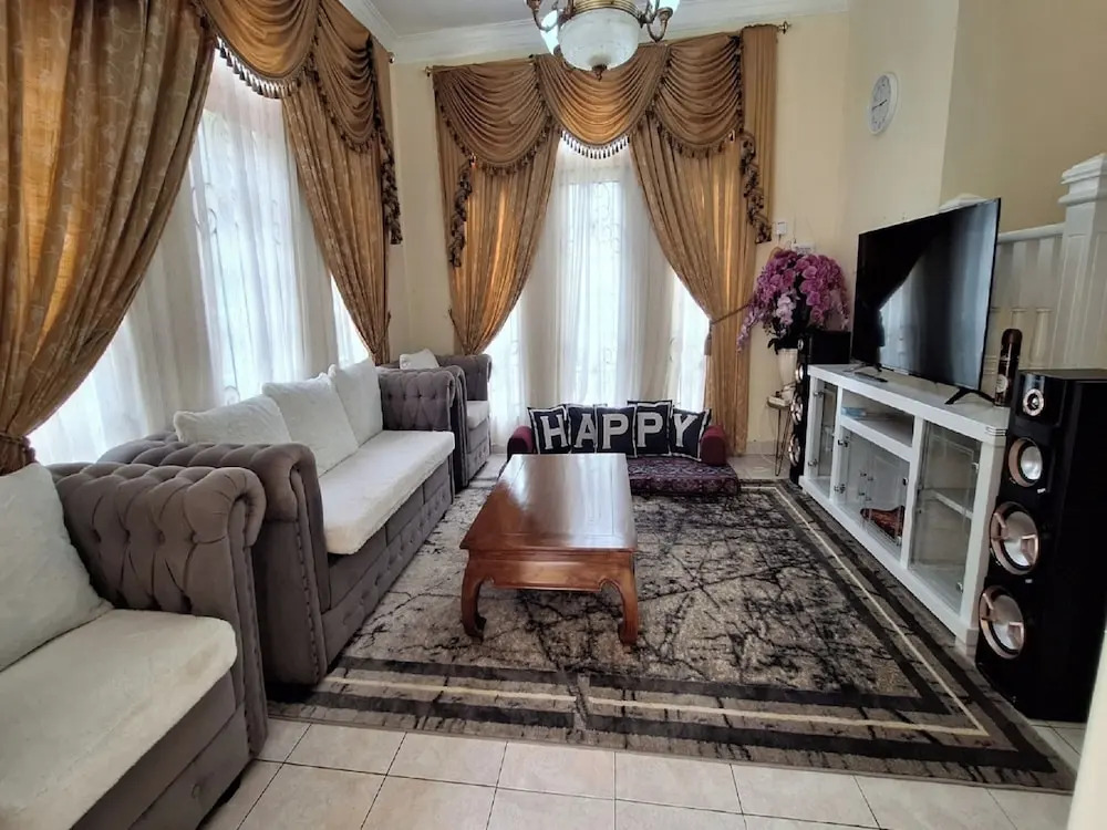 Villa Kota Bunga Anggrek