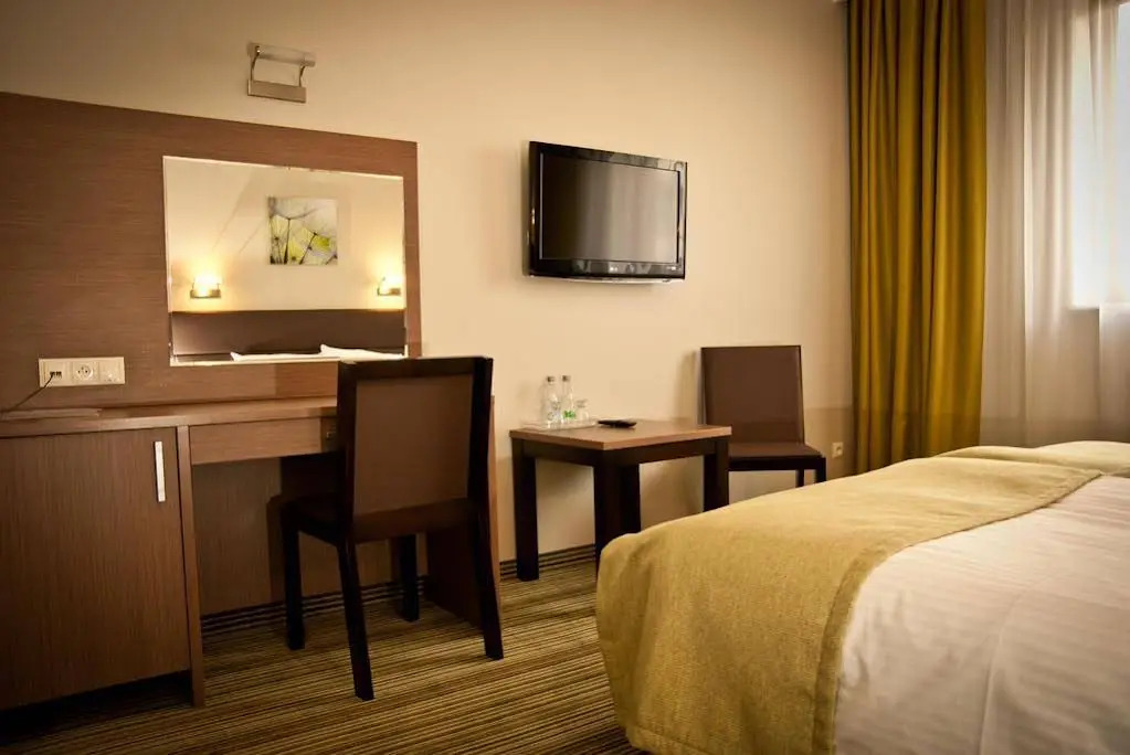 Hotel Pod Dębem
