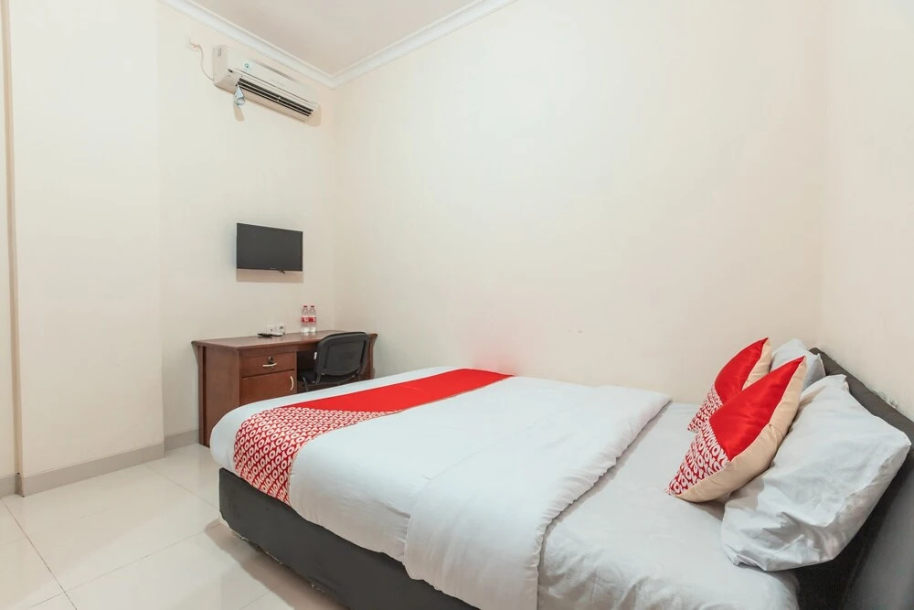 Cempaka Harapan Indah by OYO Rooms