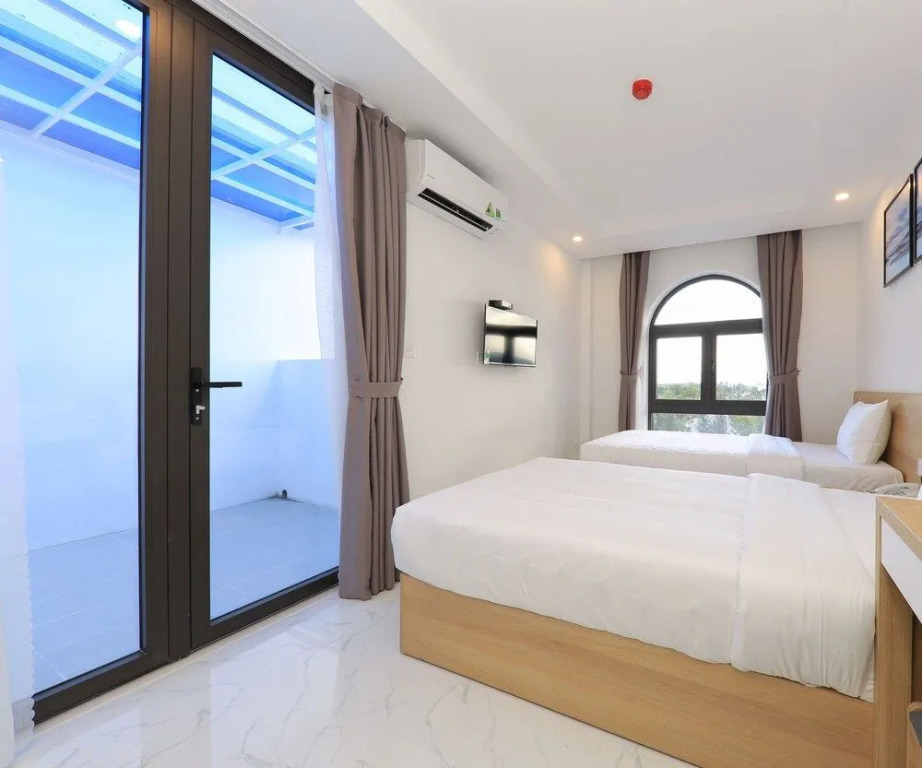 Goldenbay