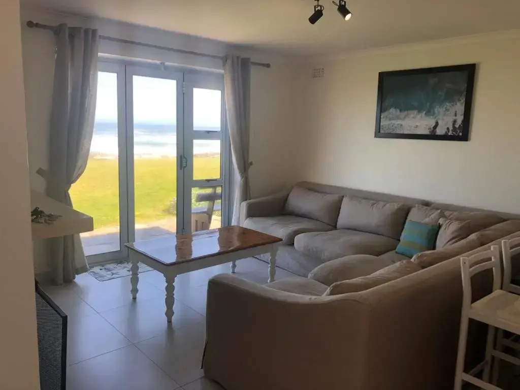 Hermanus Beach Club - St Tides House 19