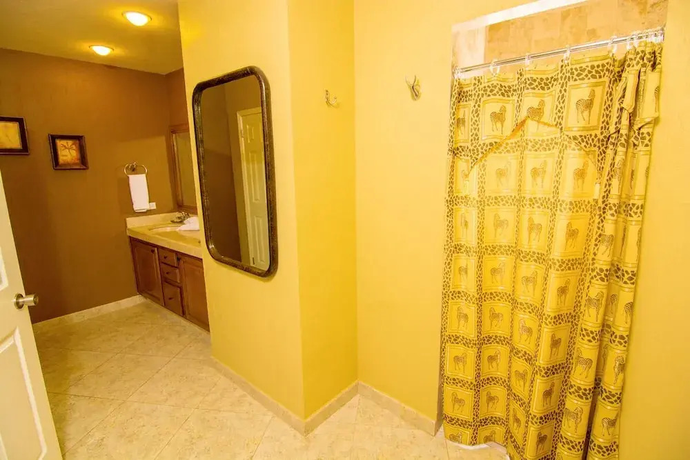 Bonita 701 - 3 Br Condo