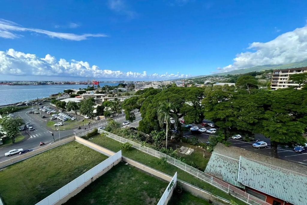 Tukenui flat discovering Papeete