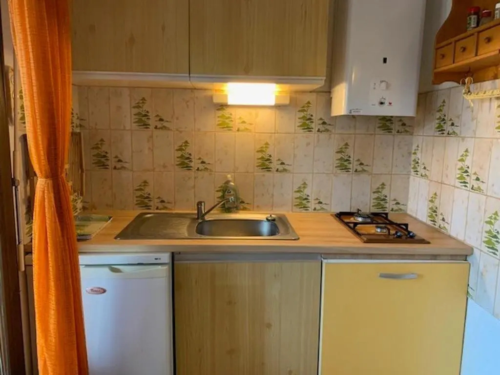 Joli T2 Rez-de-Jardin Avec Piscine et Parking - FR-1-607-110
