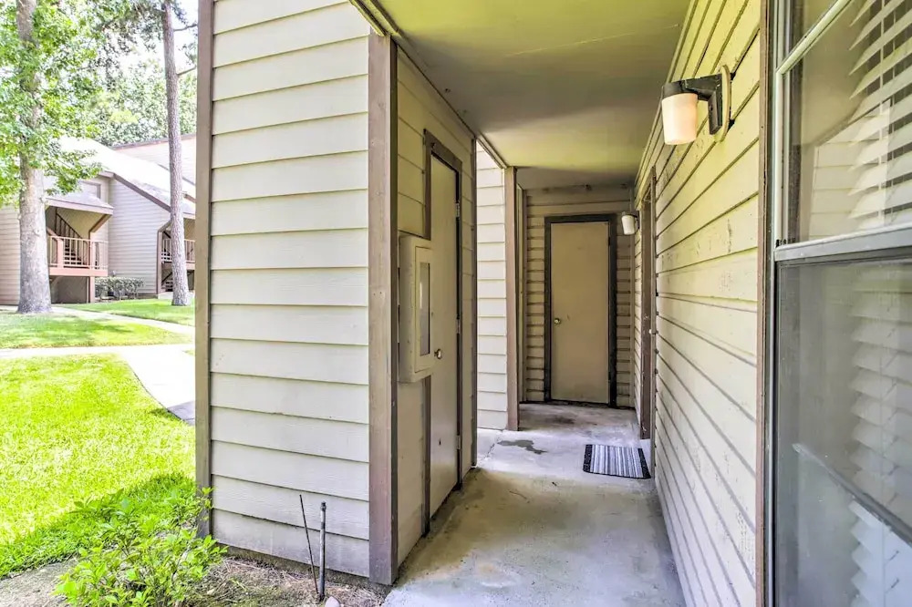 Walden Golf Course Condo Near Lake Conroe!