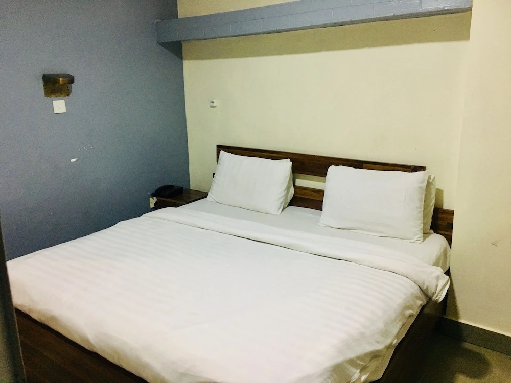 Ikad Hotel and Suite