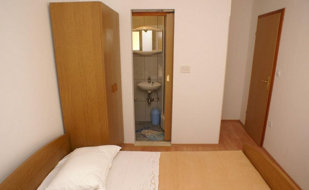 Apartments Ljiljana