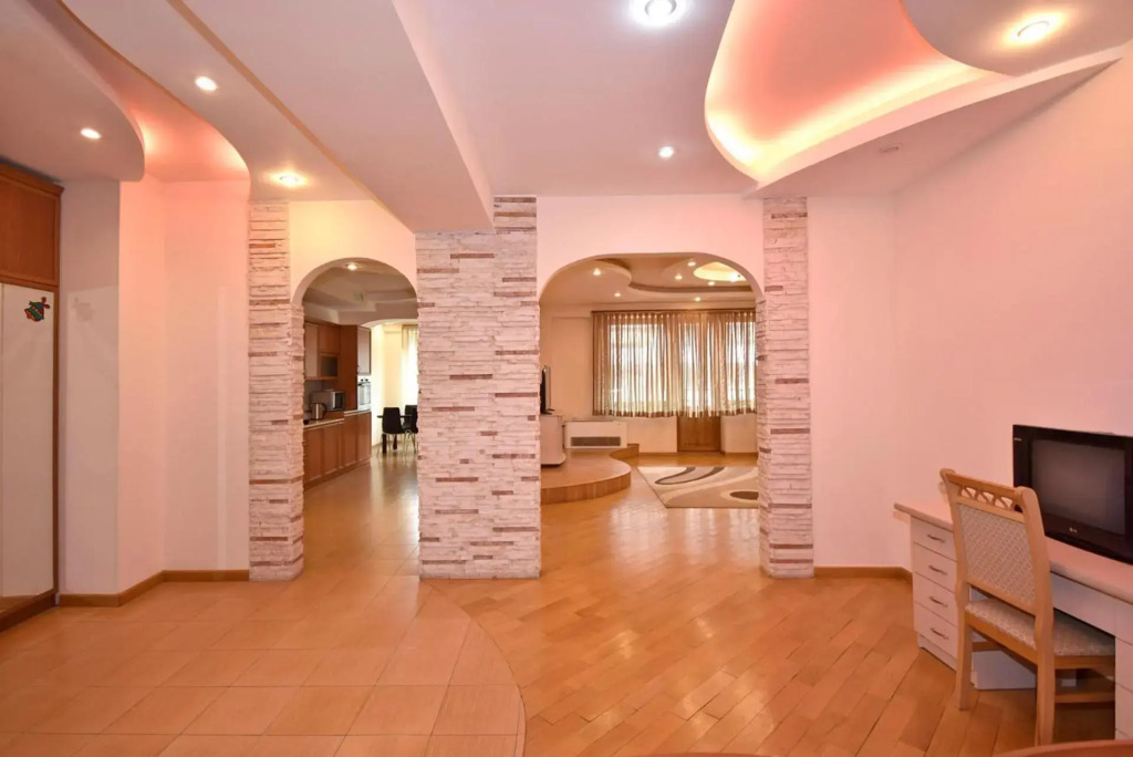 Northern Avenue, 2 bedrooms Luxury, Unique apartment HH656