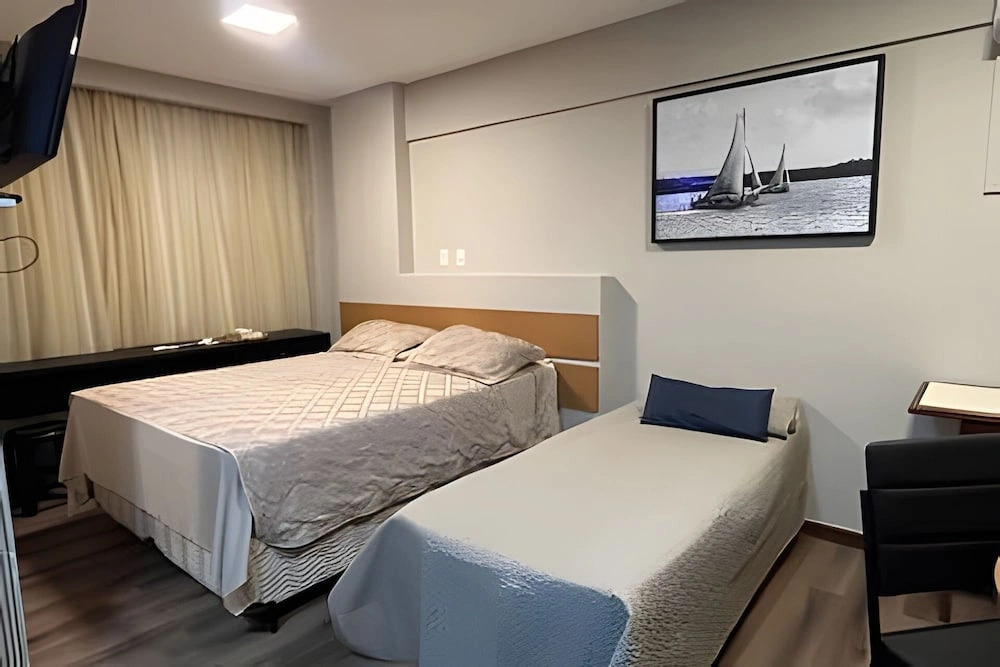 1 Flat prox Salvador Shop com garagem