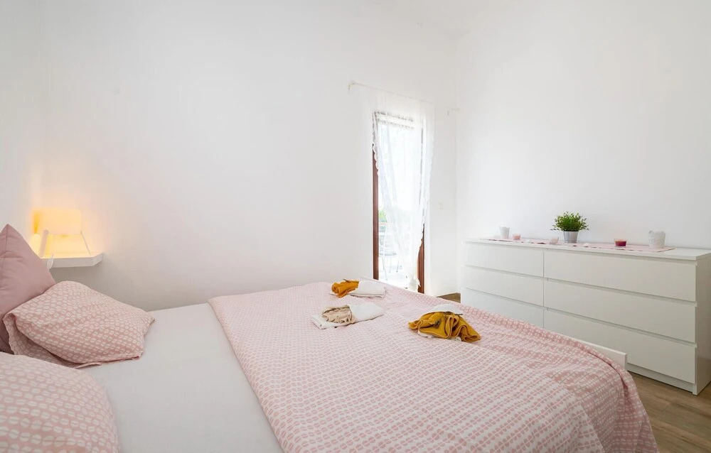 Nice Apartment in Maslenica With 2 Bedrooms and Wifi