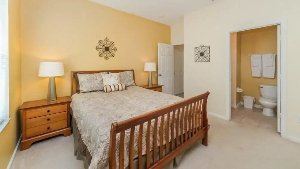 5 Bedroom 3.5 Bath Pool and Spa Home in Kissimmee Resort