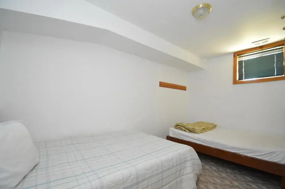 6 Bed Blue Mountain Chalets