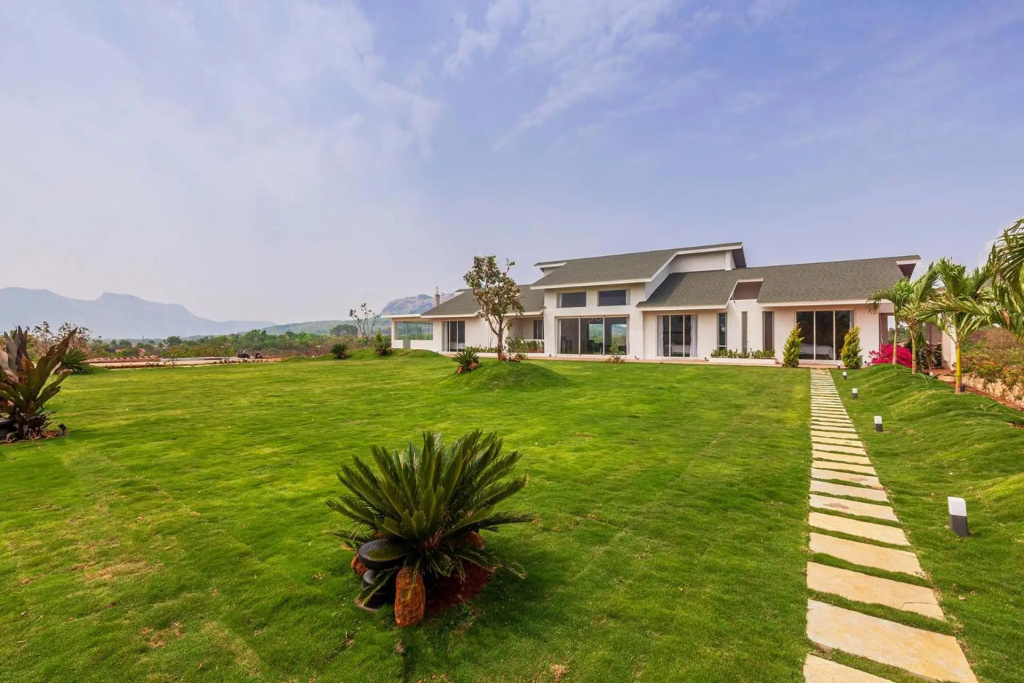 StayVistas Villa 107 at Canary Farms - Pure Veg with Huge Lawn, Pool and Home Theatre